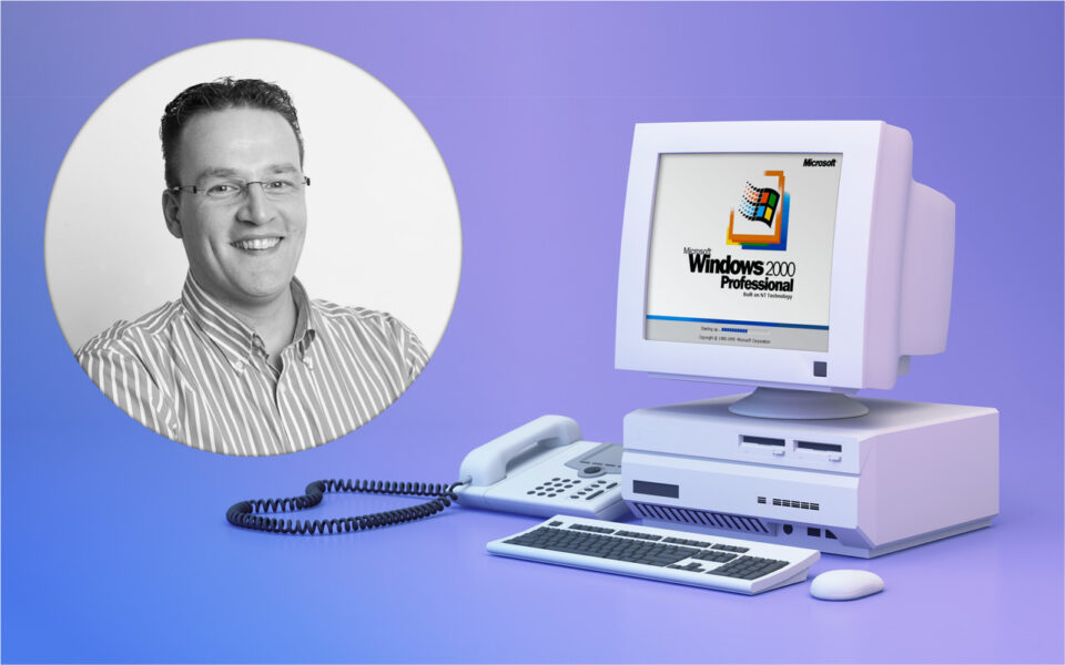 Illustratie van ouderwetse computer met foto van Tonny Westbroek